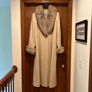 Marvin Richards, size 14, tan, 3/4 length dress coat. Purchased new, never worn.